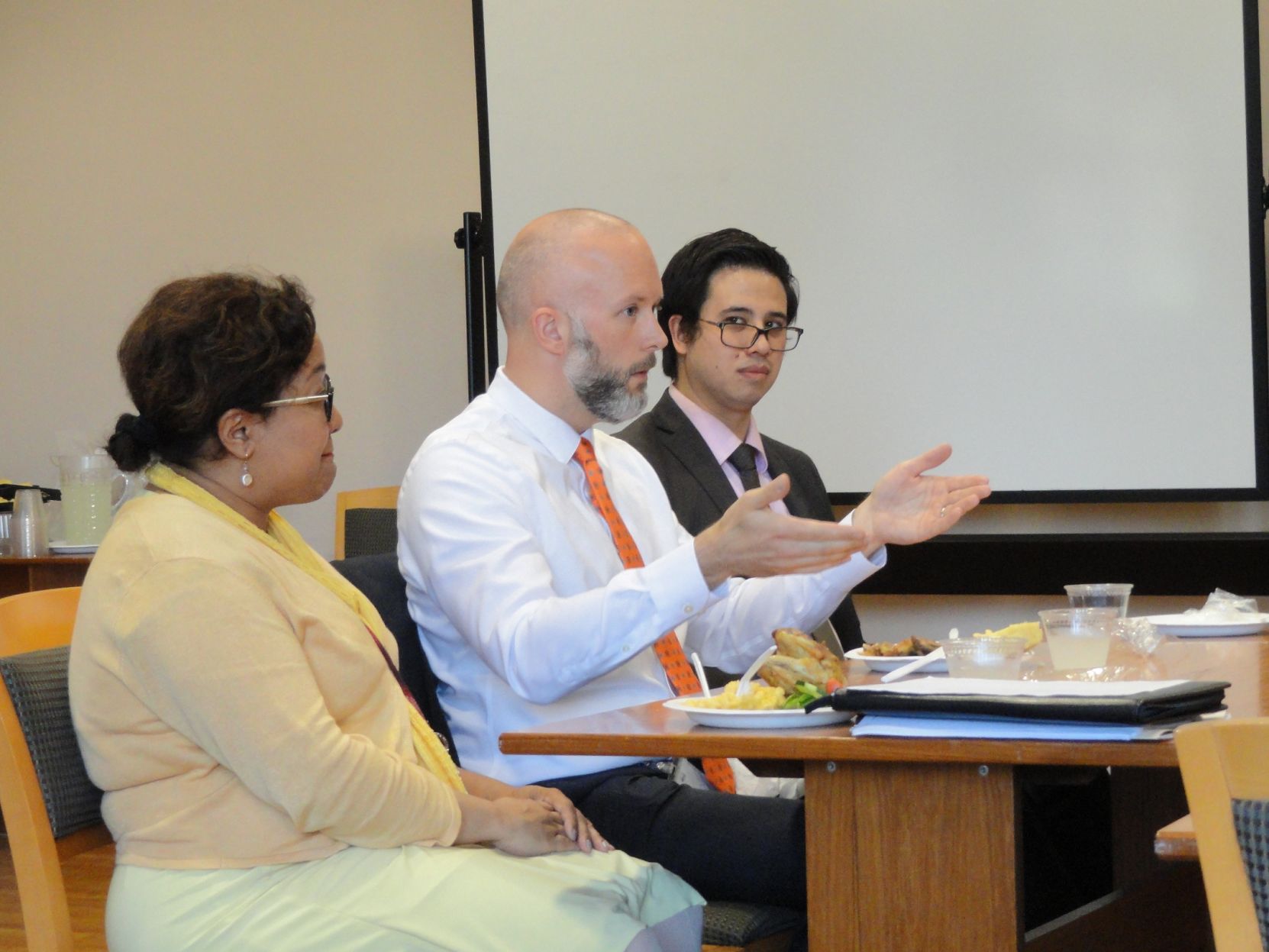 Attorney Kathy Purnell, justice for Our Neighbors Michigan, and Paul Yancho, assistant prosecuting attorney in Kalamazoo, shared their experience as lawyers during WMU-Cooley's student orientation program at its Kalamazoo location on Aug. 29.